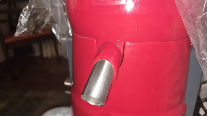 Extractor de jugos Oster rojo y gris - 5