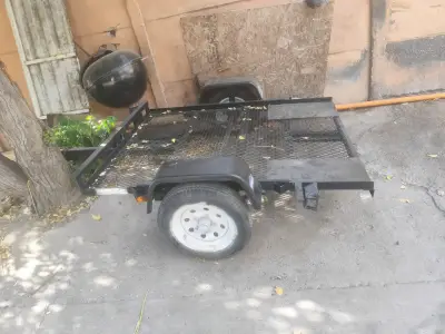 Carro de arrastre metálico usado - miniatura 1