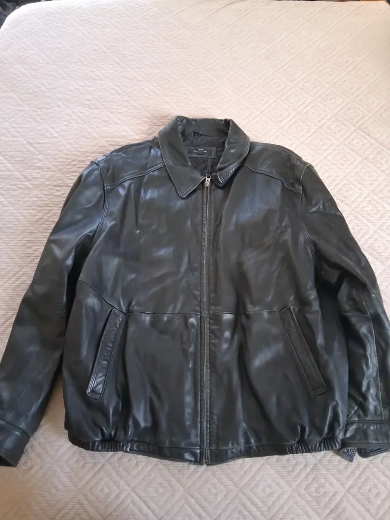 Chaqueta de cuero negra para hombre