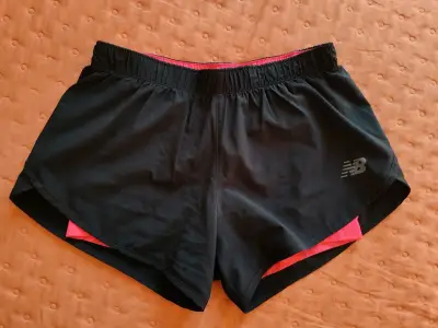 Shorts deportivos New Balance negros - miniatura 1