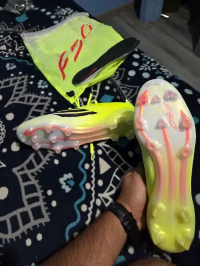 Zapatillas de fútbol Adidas F50 amarillas - miniatura 3