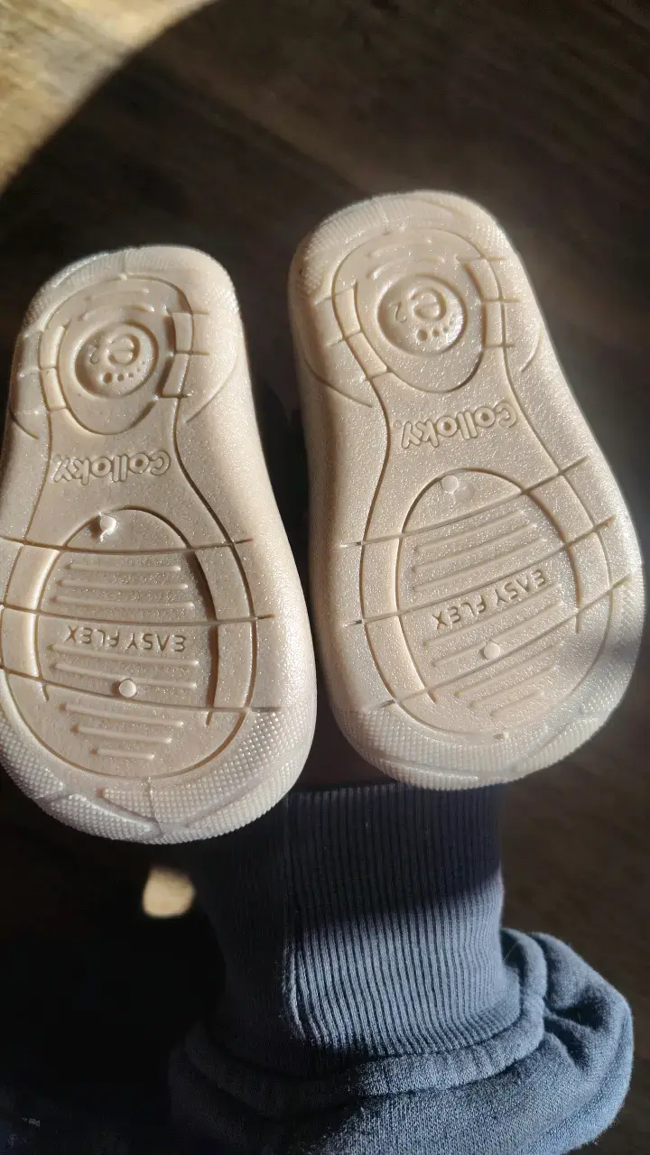 Zapatos de bebé azul con velcro - 2