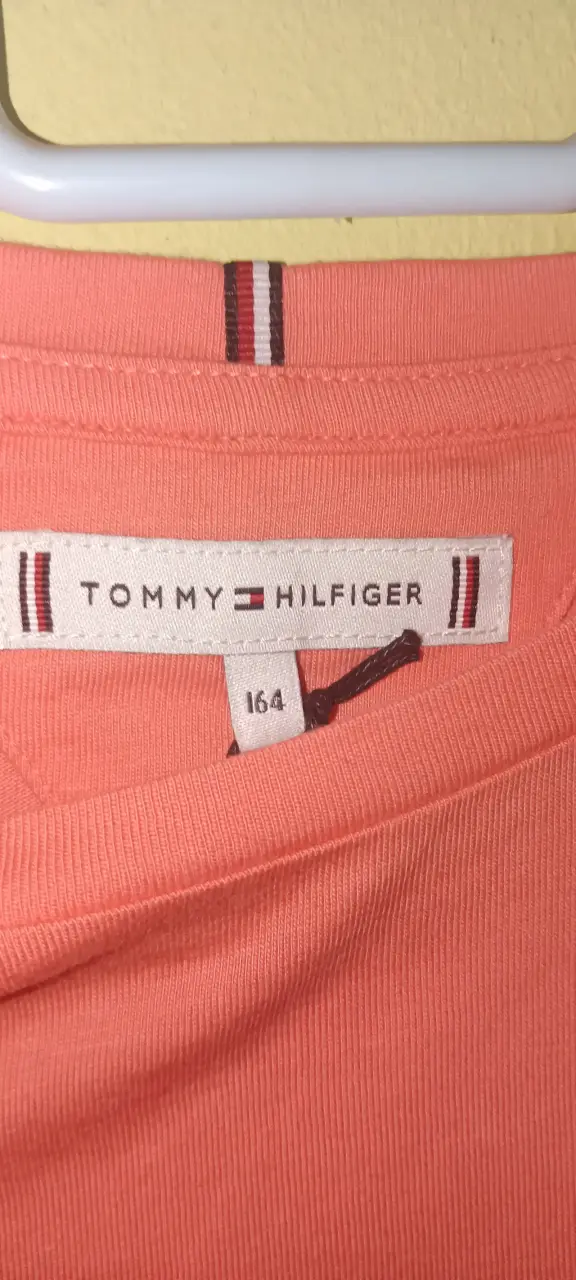 Polera Tommy Hilfiger coral con nudo - 5