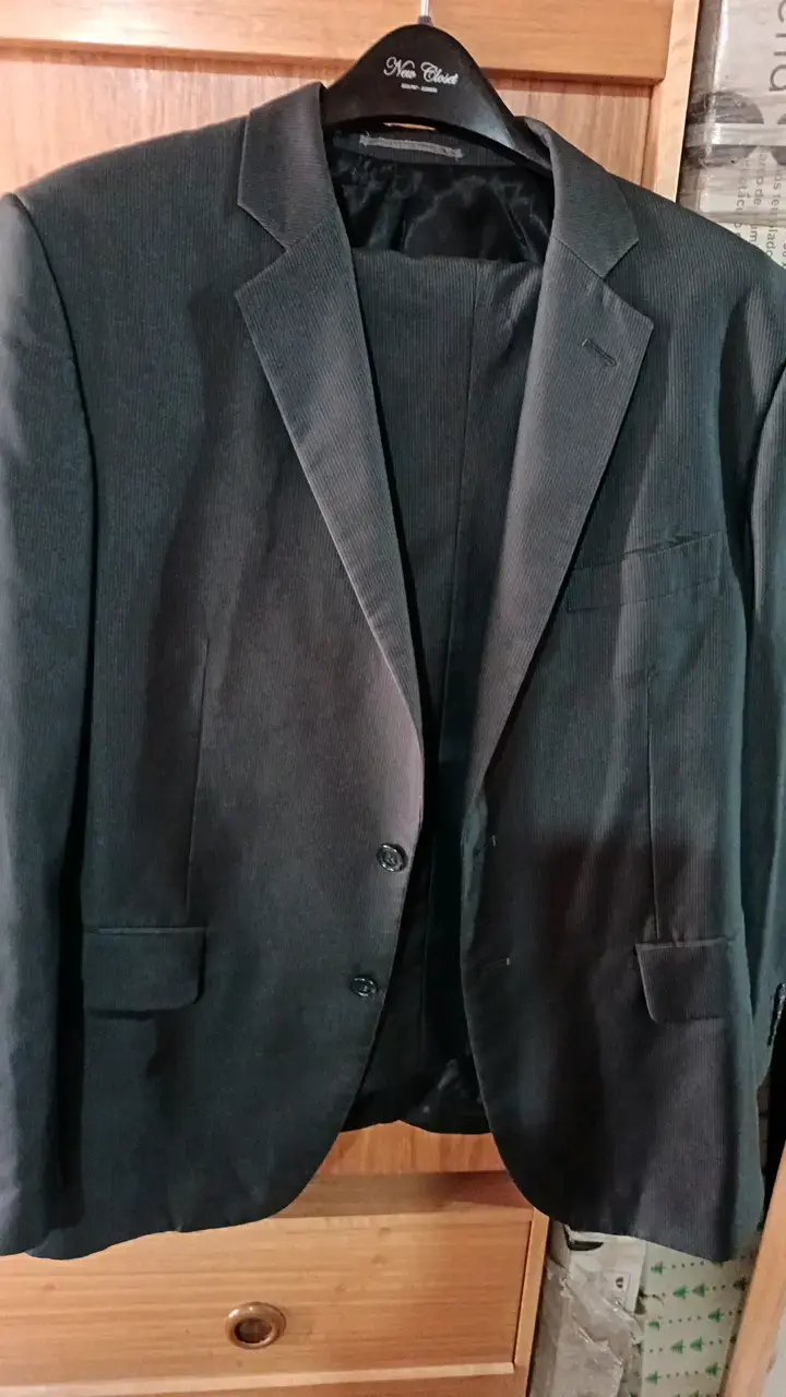 Terno formal gris oscuro para hombre - 1