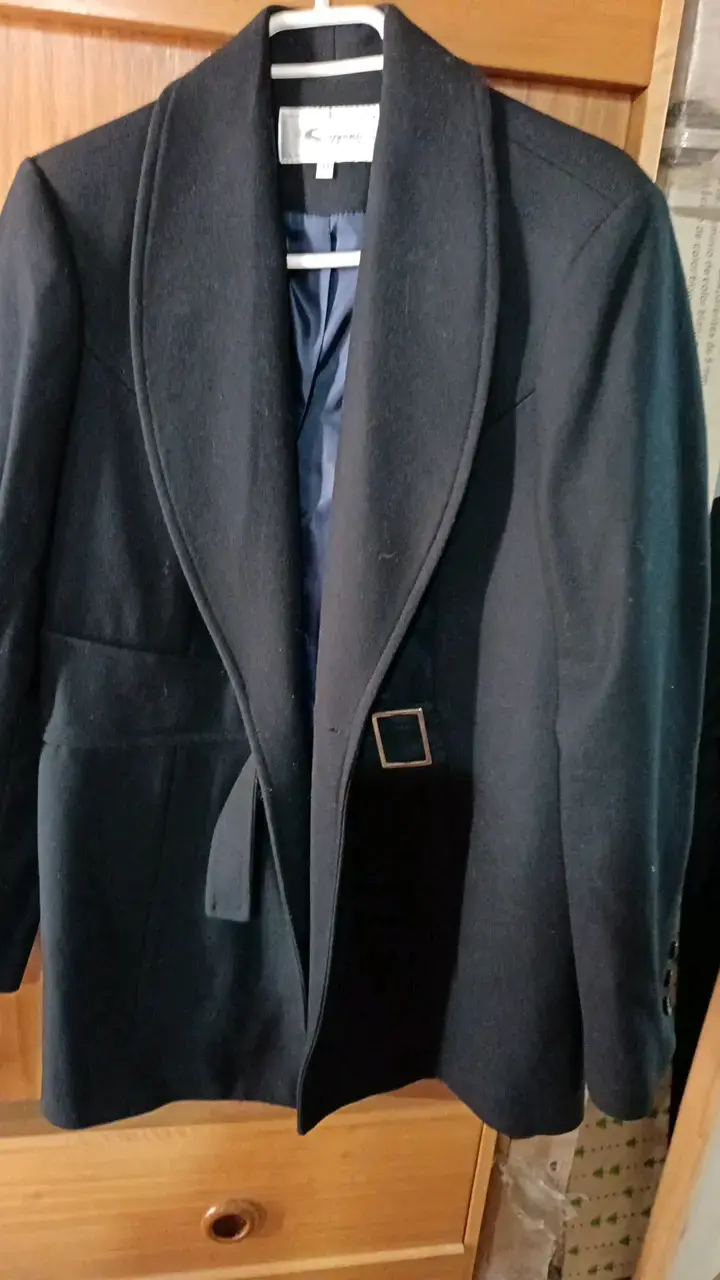 Blazer negro elegante para mujer - 1