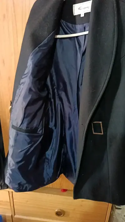 Blazer negro elegante para mujer - miniatura 2
