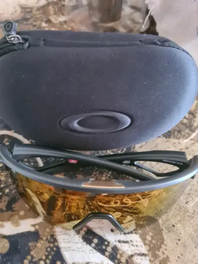 Gafas de sol deportivas Oakley - miniatura 1