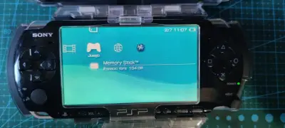 Consola portátil Sony PSP con estuche - miniatura 6