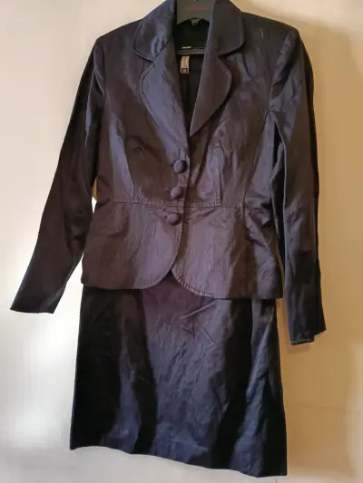 Traje de mujer formal talla 38 - miniatura 3