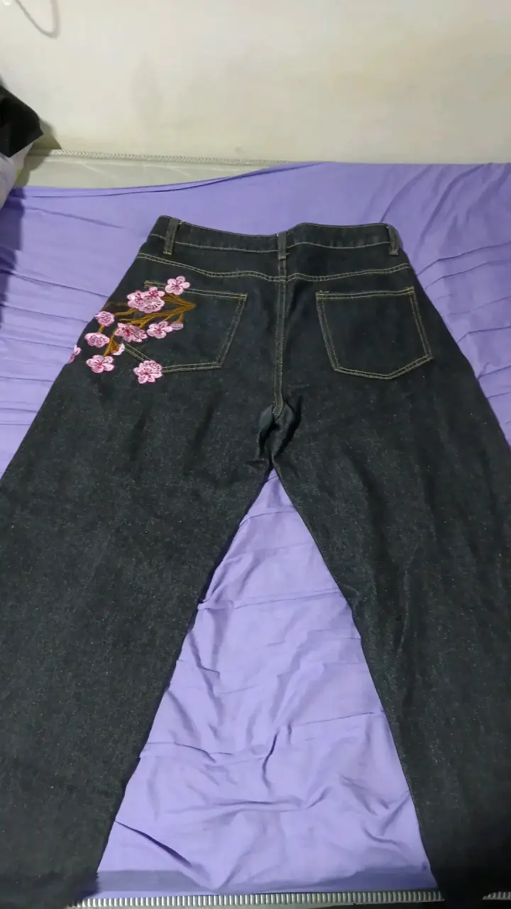 Jeans bordados florales para mujer - 2