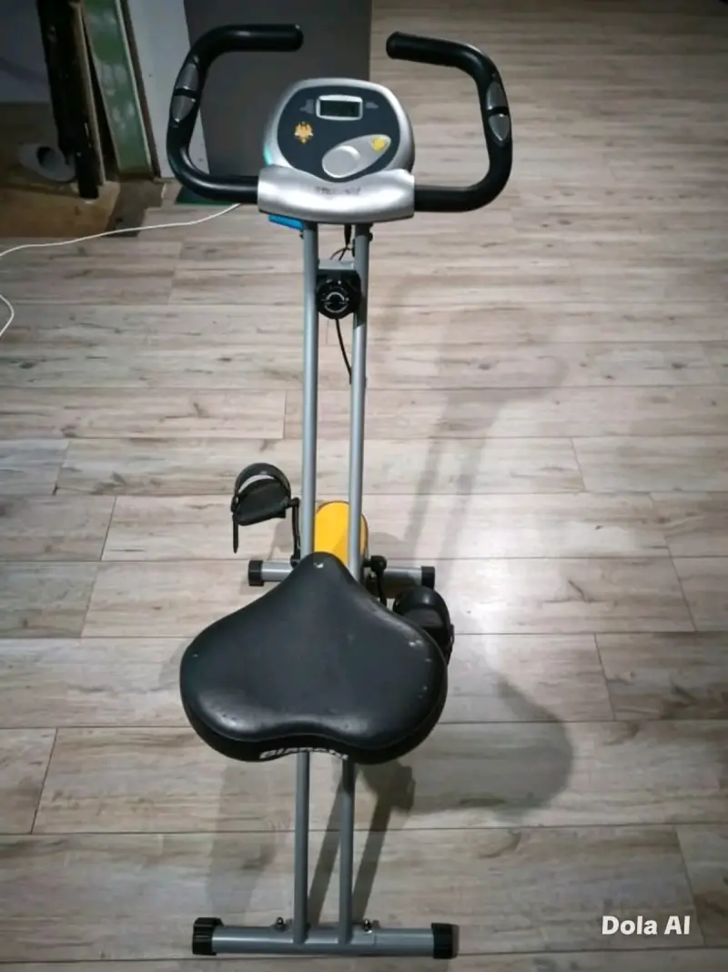 Bicicleta estática con monitor digital