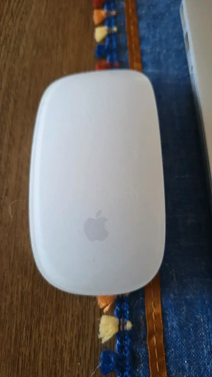 MacBook Apple en buen estado - 2