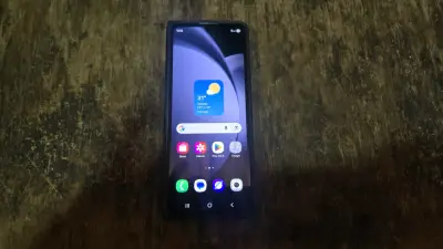 Samsung Galaxy Fold 5 - miniatura 1