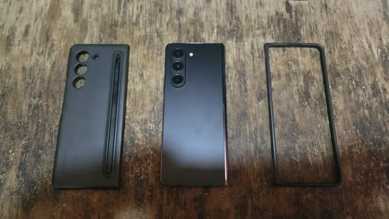 Samsung Galaxy Fold 5 - 4