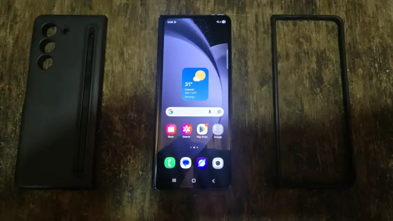 Samsung Galaxy Fold 5 - 5
