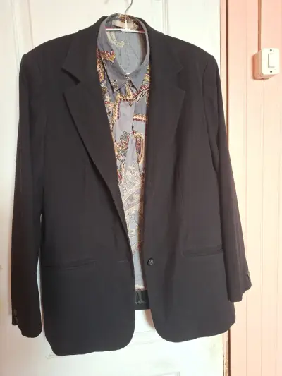 Blazer negro para mujer - miniatura 1