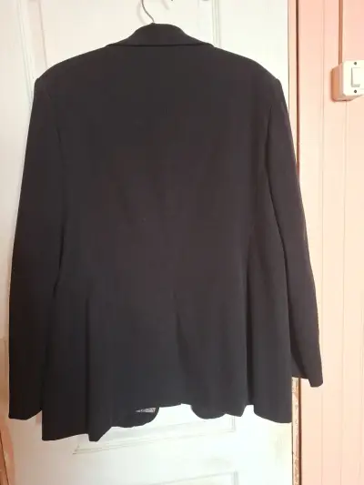 Blazer negro para mujer - miniatura 2