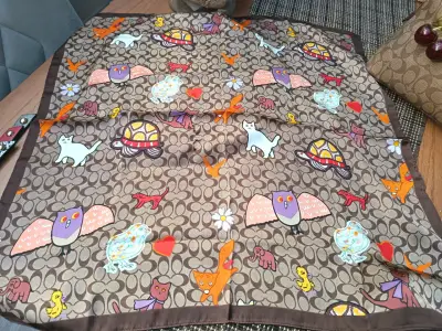 Pañuelo  con estampado de animales - miniatura 1