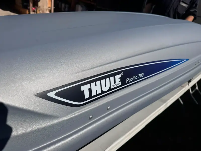 BaĂșl de techo Portaequipaje Thule Pacific 700 - 6