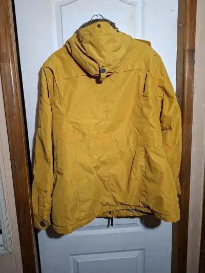 Chaquetaamarilla con gorro - miniatura 2