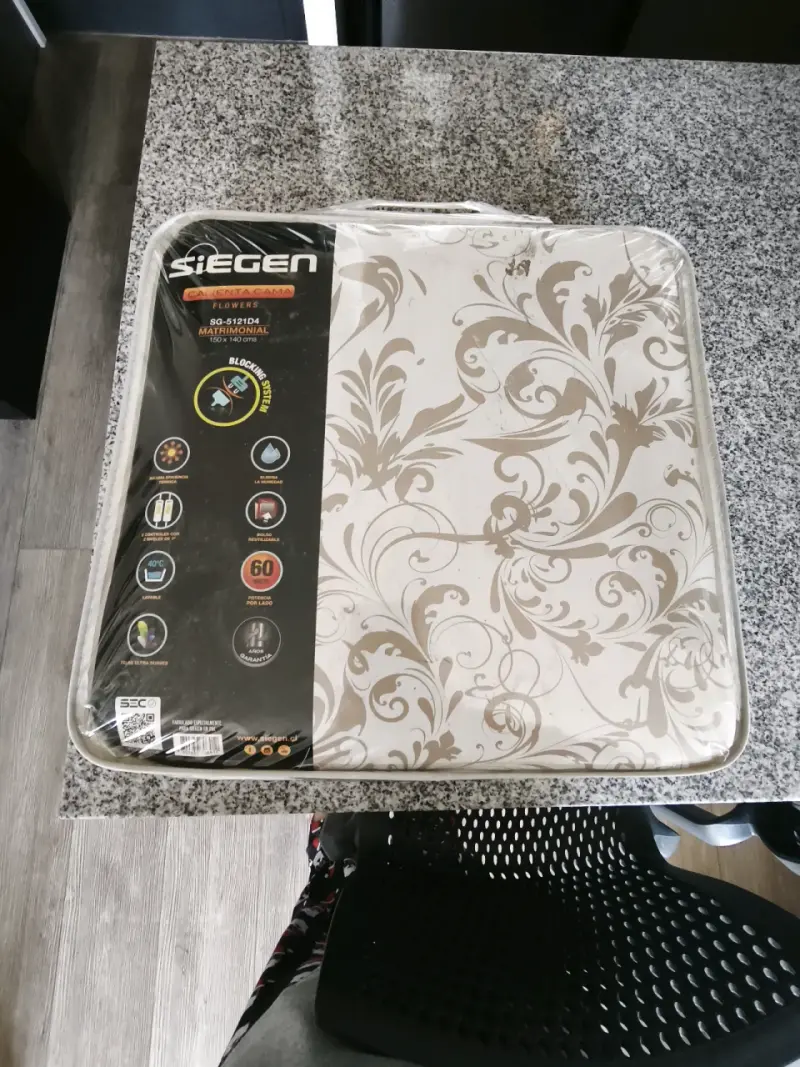 Calienta cama Siegen matrimonial con diseño floral