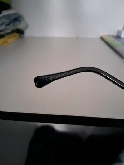 Gafas de sol ovaladas negras zara - miniatura 3
