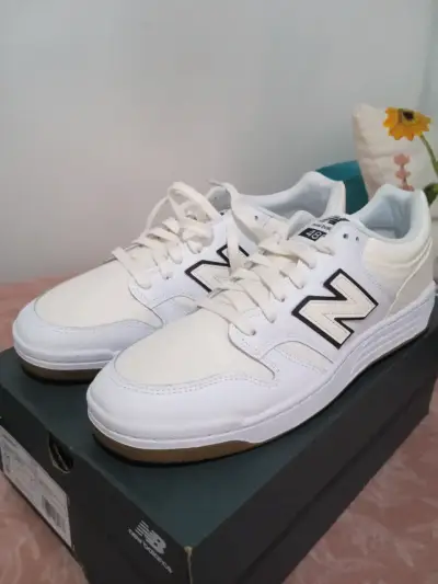 Zapatillas New Balance blancas clásicas - miniatura 2