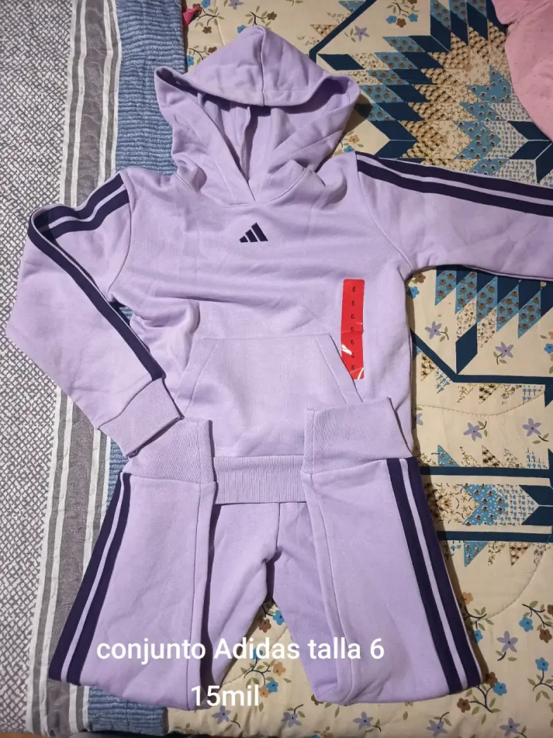 Conjunto deportivo Adidas talla 6 lila