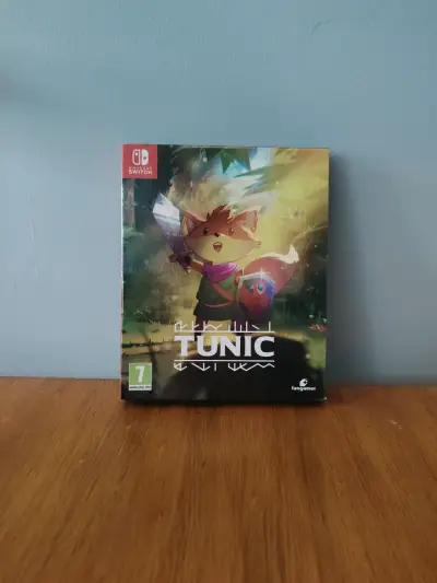 Tunic Delux para Nintendo Switch - miniatura 1