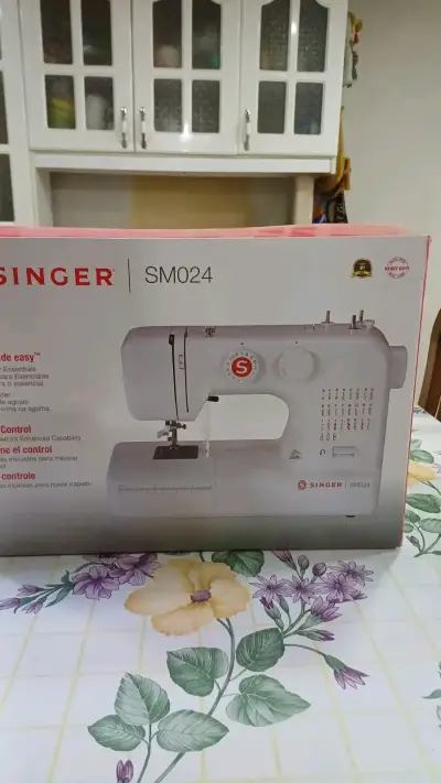 Máquina de coser Singer SM024 nueva - miniatura 1