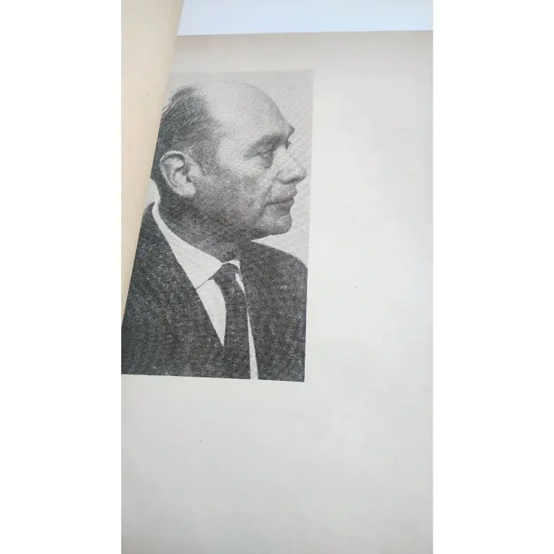 Libro 'La Gente Vive y Sufre' de Benjamín Morgado - 2