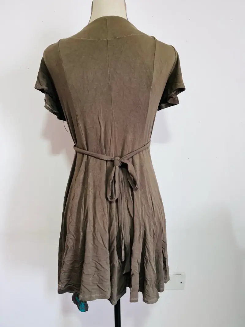 Vestido marrón con estampado azul - 2