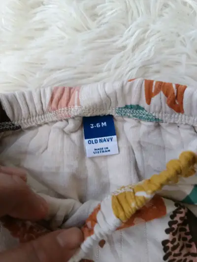 Pantalones de bebé con estampado de animales - miniatura 3
