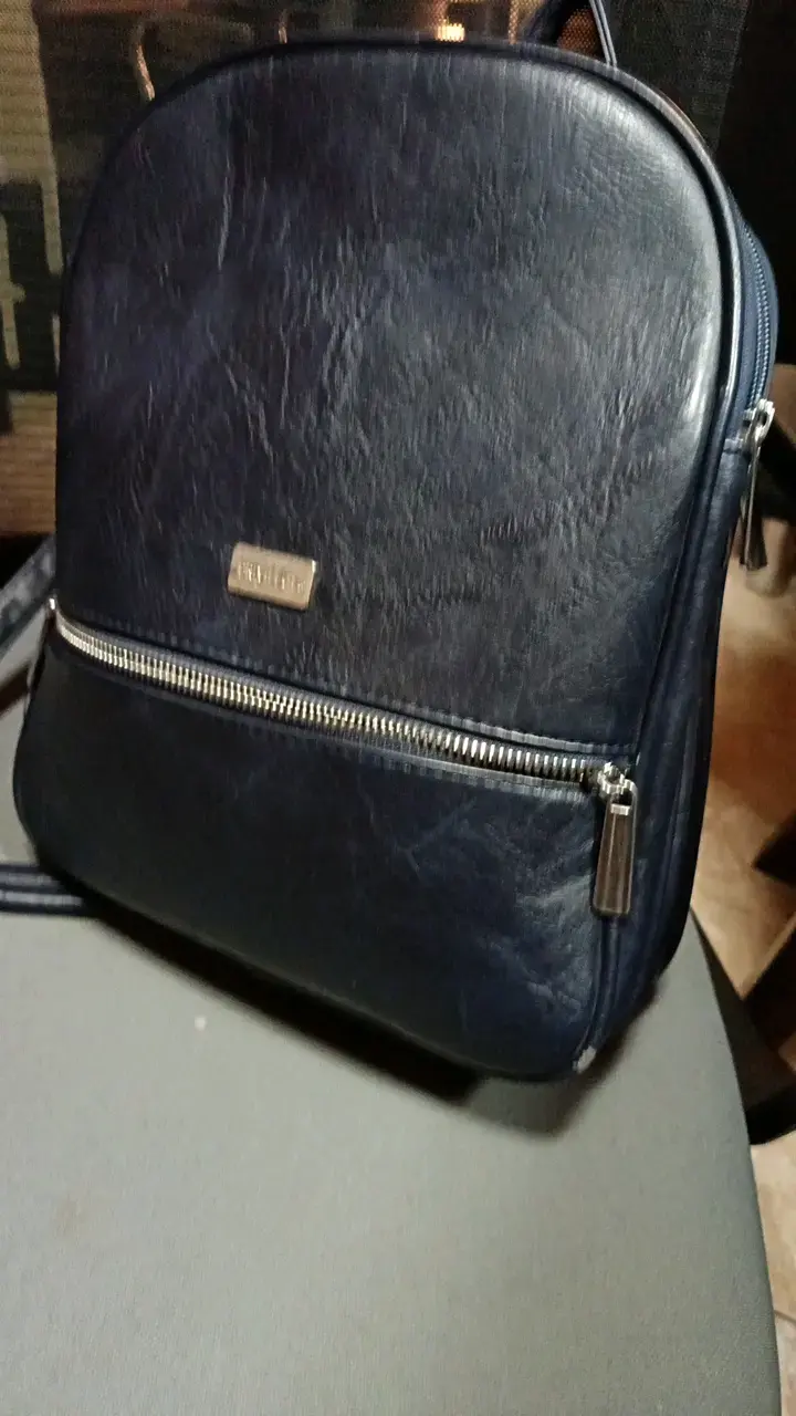 Bolso de cuero azul con múltiples compartimentos - 4
