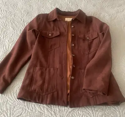 Chaqueta de piel sintética beige con forro - miniatura 2