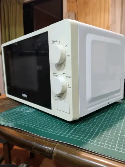 Microondas Thomas blanco con controles manuales - miniatura 1