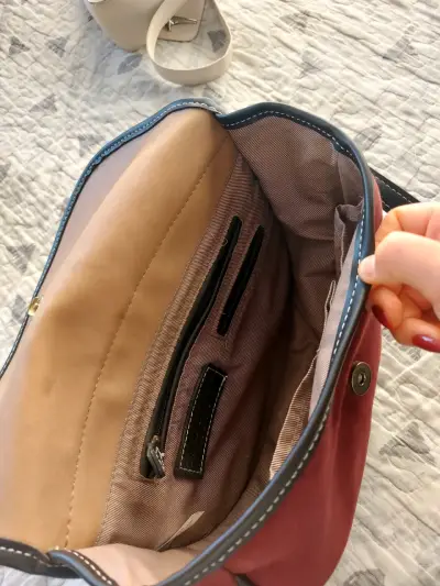 Cartera de gamuza con correa ajustable - miniatura 2