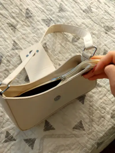 Cartera beige pequeña - miniatura 3
