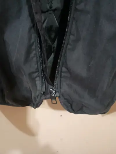 Chaqueta negra Mossimo acolchada - miniatura 4