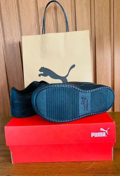 Zapatillas negras Puma para niñ@s talla 27 - miniatura 2