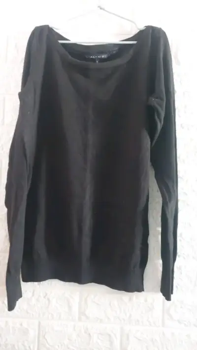 Suéter negro Alaniz talla M - miniatura 1
