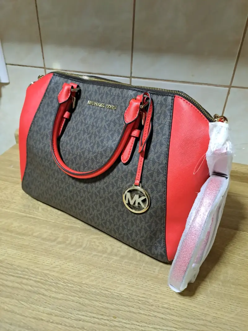 Bolso Michael Kors bicolor elegante - 2