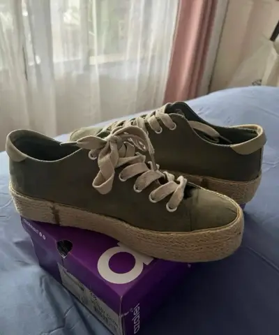Zapatillas Azaleia verde oliva con plataforma - miniatura 3