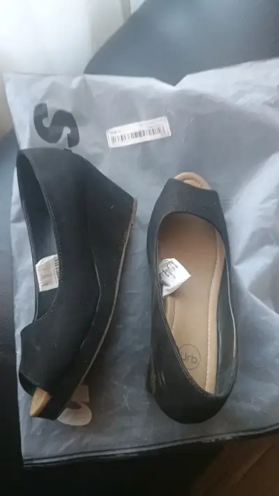 Zapatos de cuña negros estilo casual Urb - miniatura 3