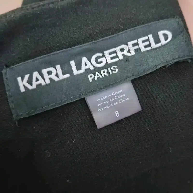 Jumper negro Lagerfeld con detalles metálicos - 5