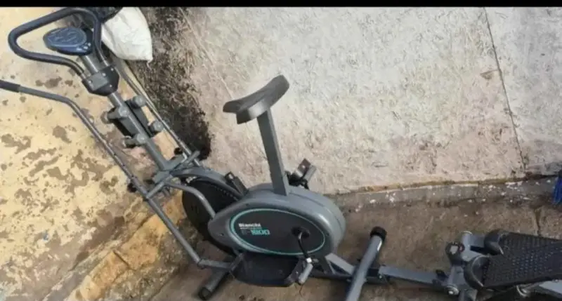Máquina elíptica con pesas integradas - 2