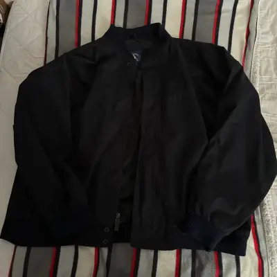 Chaqueta negra de hombre - miniatura 3