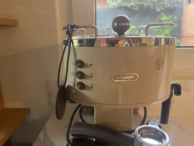 Cafetera espresso DeLonghi vintage crema - miniatura 4