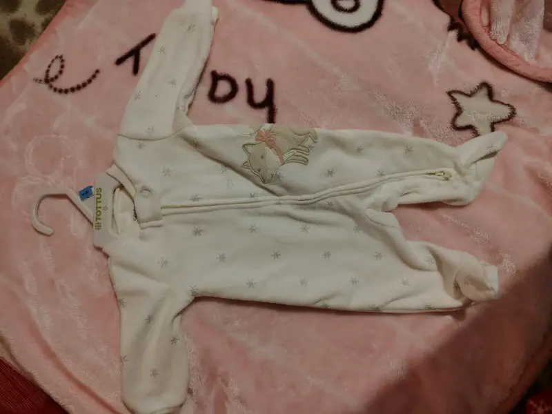 Enterito de bebé marca cárter's blanco con diseño - 1