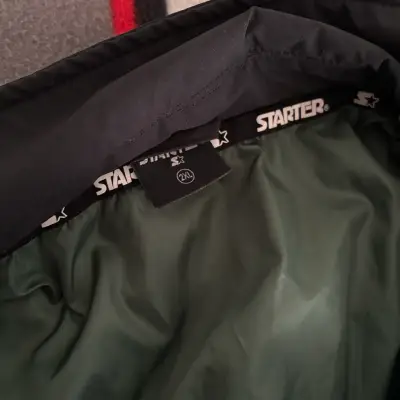 Chaqueta negra Starter con forro verde - miniatura 4